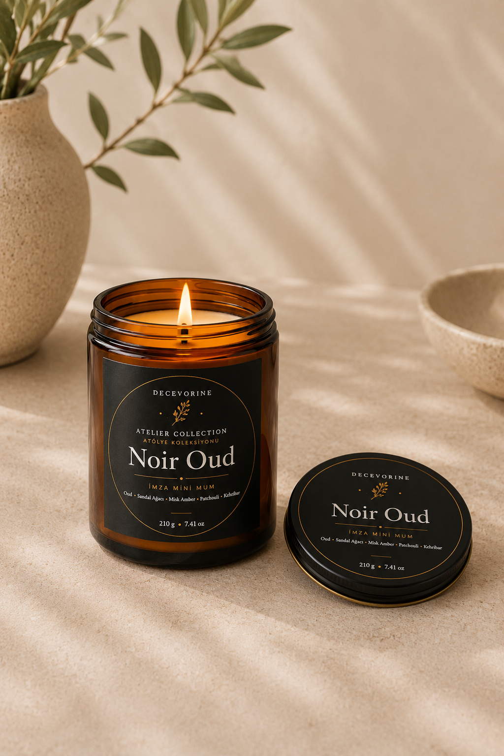 Decevorine Noir Oud Premium Mum – Gizemli & Yoğun Seri