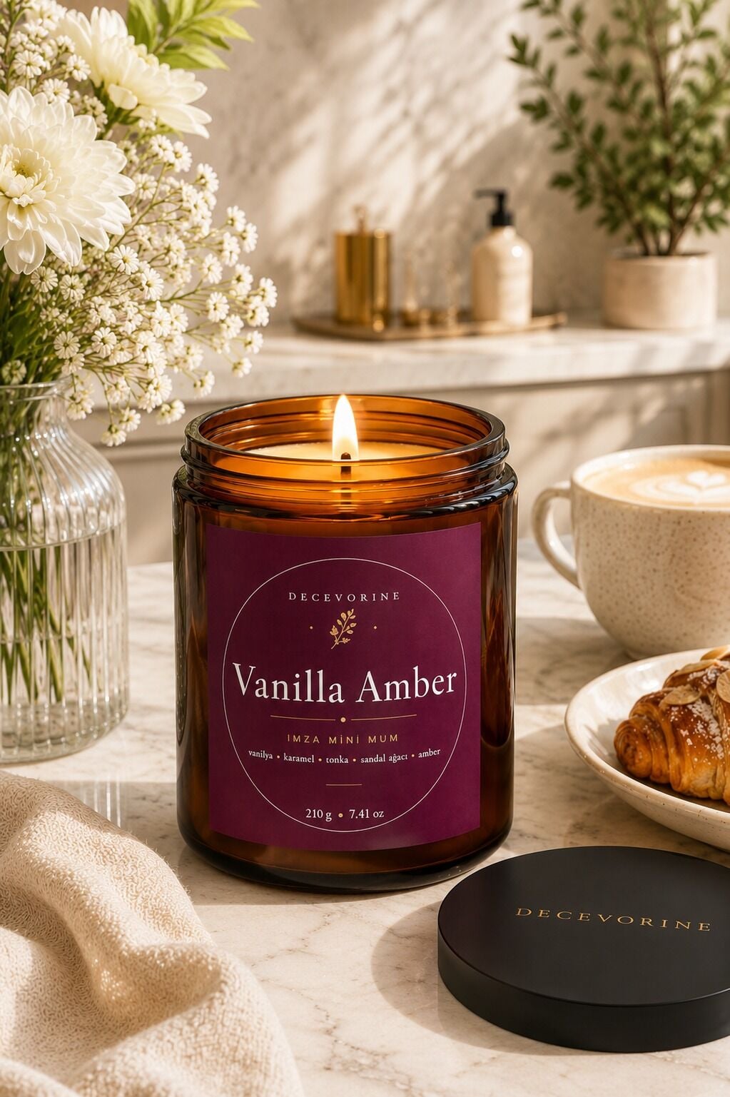 Decevorine Vanilla Amber Premium Kokulu Mum – Sıcak & Gurme Seri